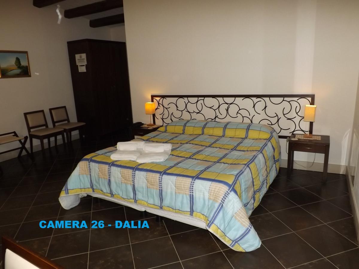 Lebaronie Villa Scicli Buitenkant foto